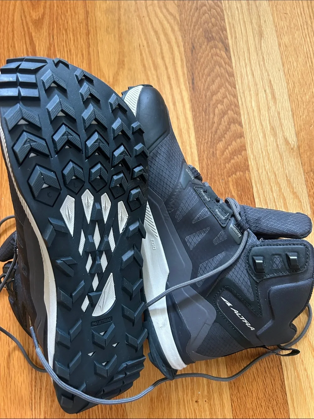Altra Men’s Lone Peak ALL-Weather Mid2 Black Boots
